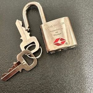 RARE! Louis Vuitton Silver #007 De Voyage TSA Lock & Key